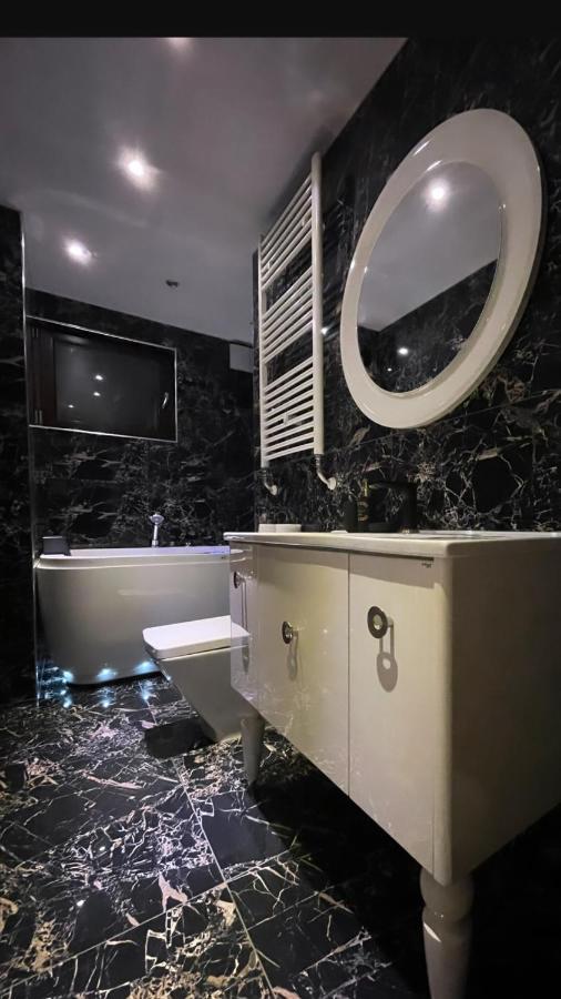 Bentley Apartments Pristina Kültér fotó
